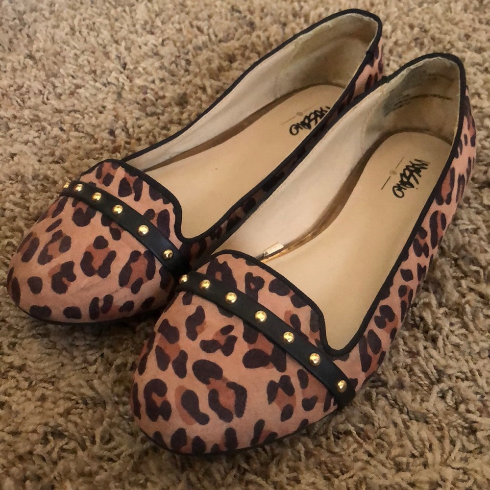 Leapord flats